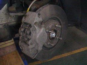 Front brake caliper overview